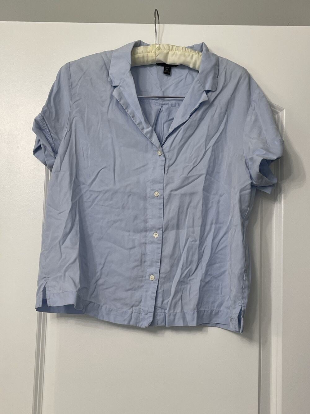 Banana Republic Tencel Shirt Med. Petite Light Blue Short Sleeve Camp Collar PM